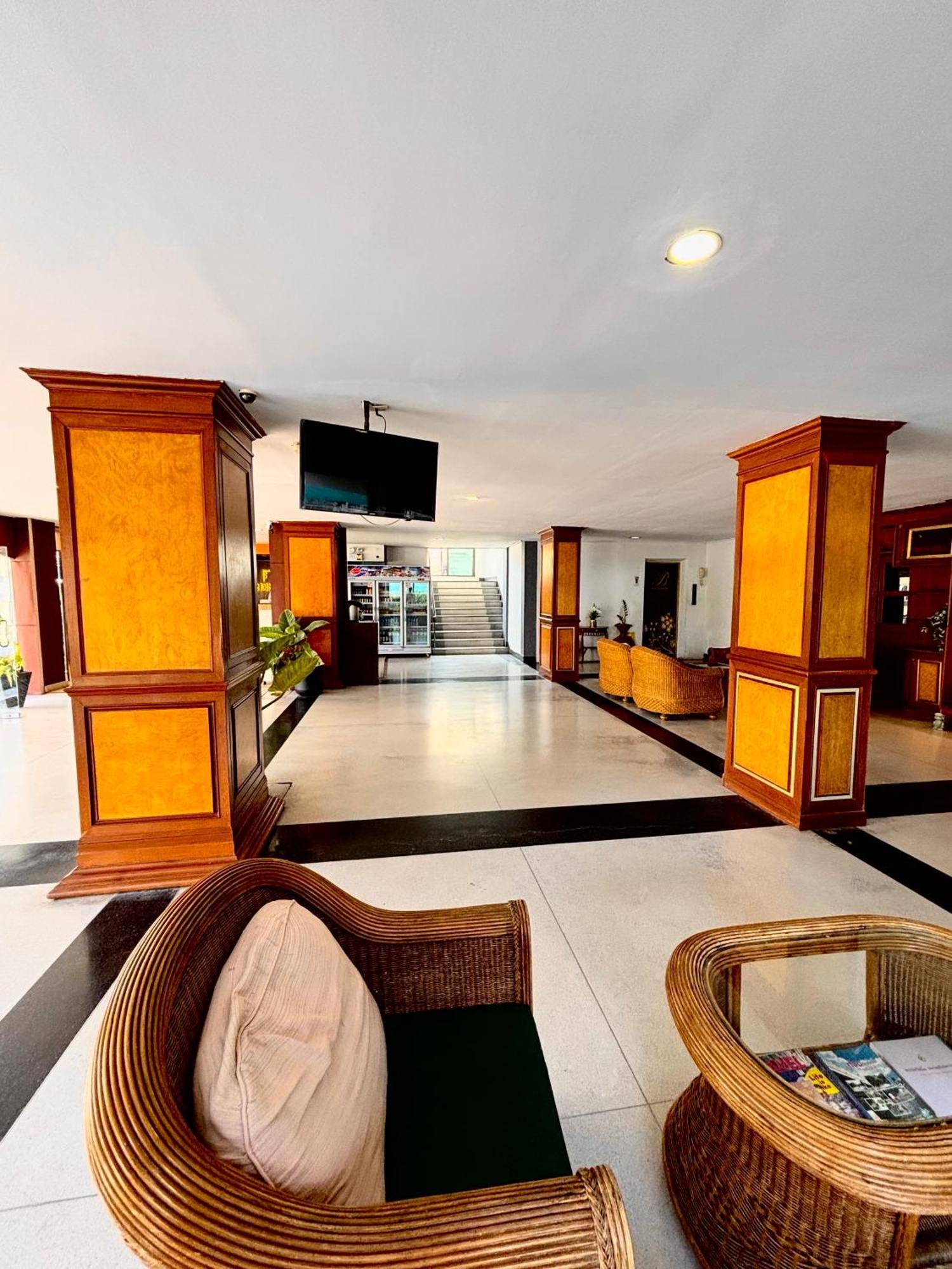 Bordin Hotel Ubon Ratchathani Exterior photo
